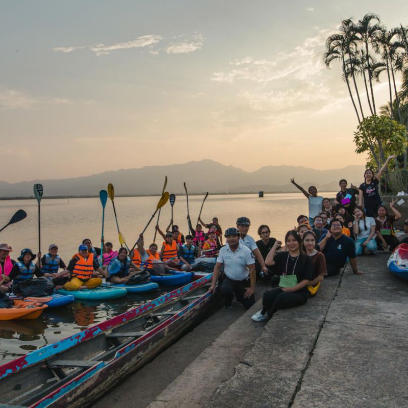 Volunteer students from the University of Phayao p